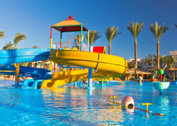 Wakacyjne przygody. Najciekawsze atrakcje dla rodzin