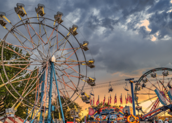 Rodzinne wyprawy. Parki rozrywki na każdą pogodę